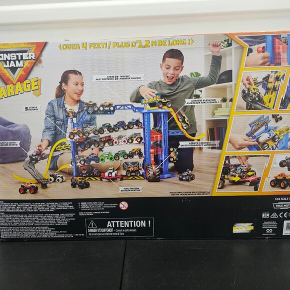 Monster Jam Garage Playset and Storage w/ Exclusive Grave Digger Truck - Picture 8 of 13